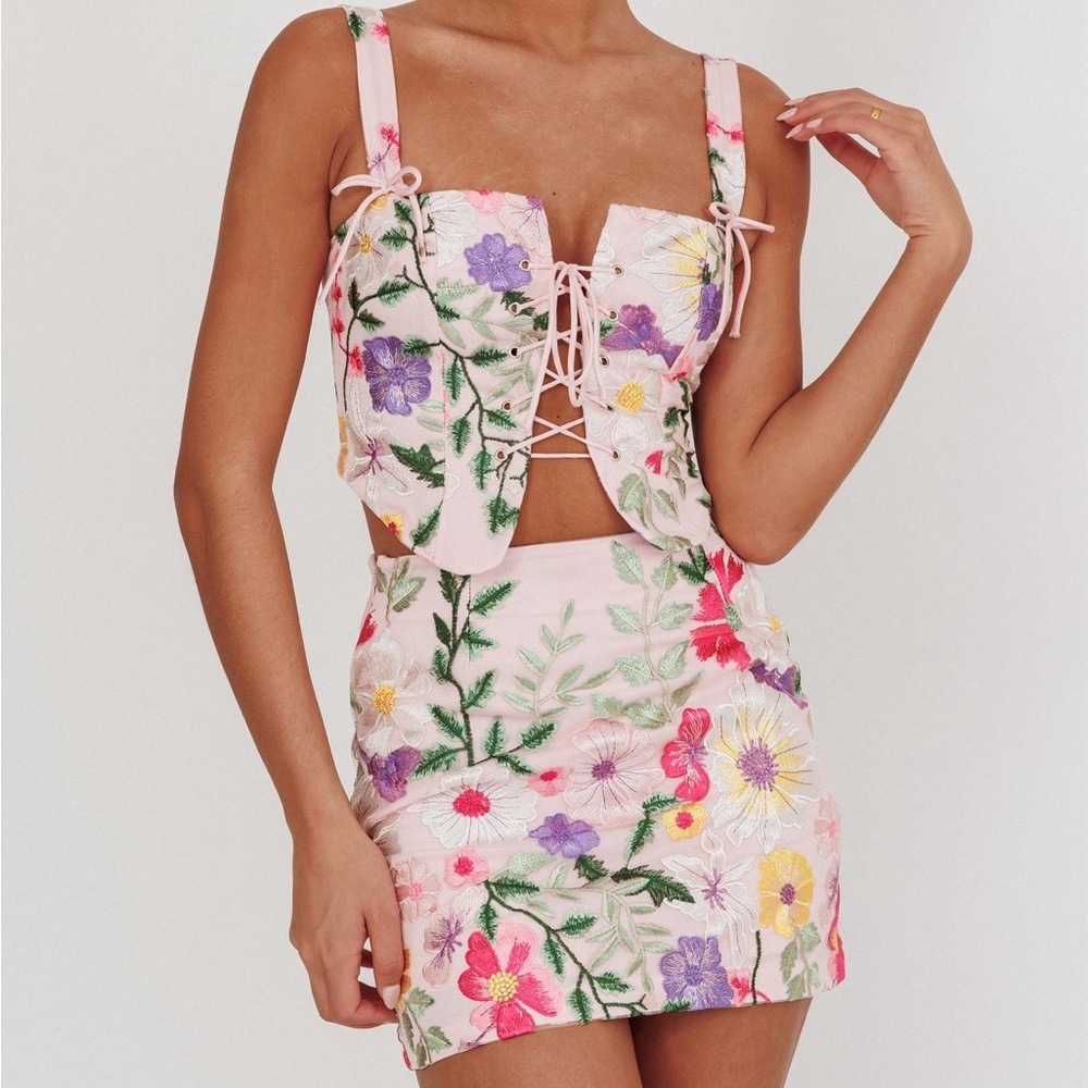 Pink Floral Embroidered Two Piece Set Corset Top Mini Skirt Feminine Chic